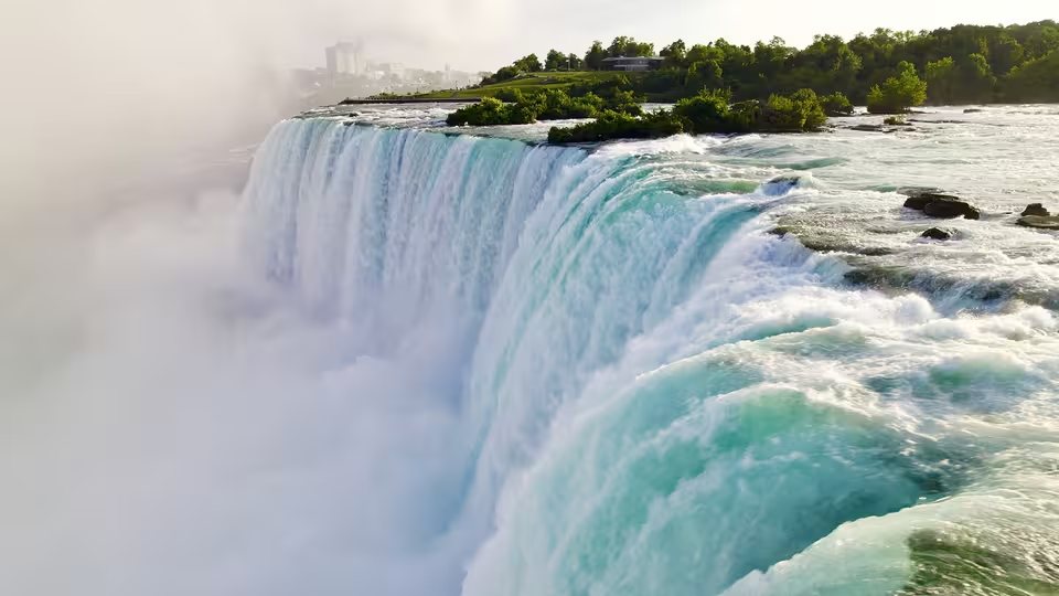 NATURE <br/>Niagara Falls